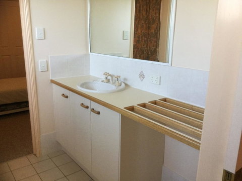Private Canal Duplex With Pontoon - Oleander Drive, Bongaree - Tweed Heads Accommodation 18