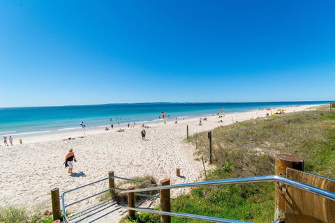 Everything You Need Including A Pool! Karoonda Sands Apartments - Tweed Heads Accommodation 12