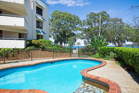 Everything You Need Including A Pool! Karoonda Sands Apartments - Tweed Heads Accommodation 6