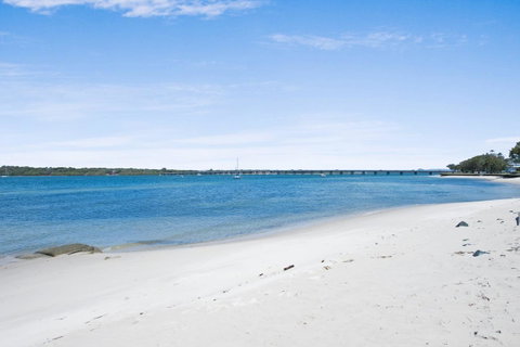Everything You Need Including A Pool! Karoonda Sands Apartments - Tweed Heads Accommodation 7