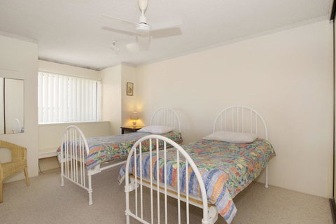 Everything You Need Including A Pool! Karoonda Sands Apartments - Tweed Heads Accommodation 15