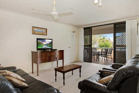 Everything You Need Including A Pool! Karoonda Sands Apartments - Tweed Heads Accommodation 14