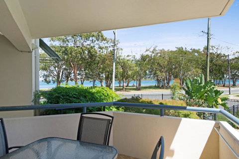 Everything You Need Including A Pool! Karoonda Sands Apartments - Tweed Heads Accommodation 9