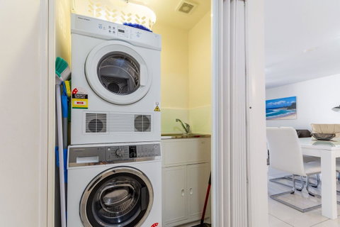 First Floor, Air Conditioned, Free Wi-Fi! - Tweed Heads Accommodation 22