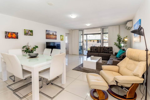 First Floor, Air Conditioned, Free Wi-Fi! - Tweed Heads Accommodation 10