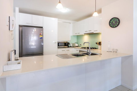 First Floor, Air Conditioned, Free Wi-Fi! - Tweed Heads Accommodation 1