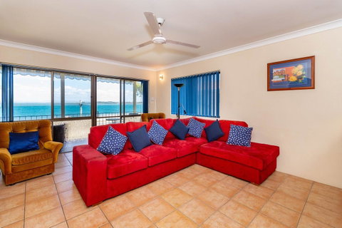 Fantastic Views From This Top Floor Unit! - Tweed Heads Accommodation 0