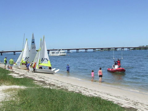 Fishing And Swimming At Your Doorstep - Sylvan Beach Esp, Bellara - Tweed Heads Accommodation 8