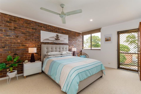 Spacious Family Unit With Incredible Views. - Tweed Heads Accommodation 6