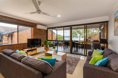 Spacious Family Unit With Incredible Views. - Tweed Heads Accommodation 1