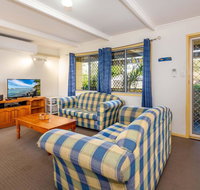 Pet Friendly Cottage in the Heart of Bribie - Wirraway St Bongaree - Tweed Heads Accommodation
