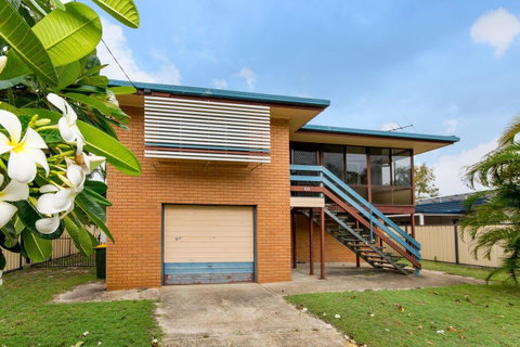 Short Stroll To Surf Beach - North Street, Woorim - Tweed Heads Accommodation 0