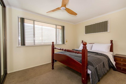 Short Stroll To Surf Beach - North Street, Woorim - Tweed Heads Accommodation 18