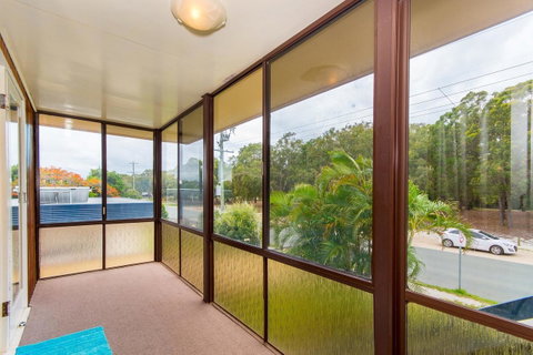 Short Stroll To Surf Beach - North Street, Woorim - Tweed Heads Accommodation 2