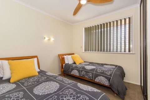 Short Stroll To Surf Beach - North Street, Woorim - Tweed Heads Accommodation 13