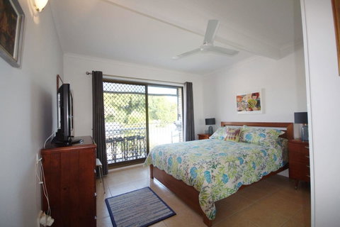 Bird Song - Tweed Heads Accommodation 14