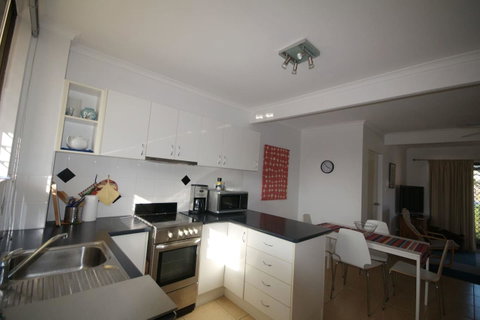 Bird Song - Tweed Heads Accommodation 10
