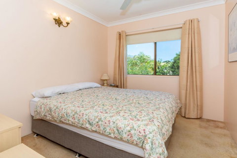Water Views - Top Floor -Clearview Apartments South Esp, Bongaree - Tweed Heads Accommodation 5