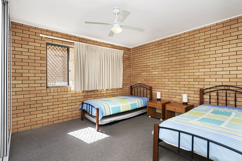 Ground Floor Air Conditioned, Fabulous Waterviews Overlooking Pumicestone Passage - Tweed Heads Accommodation 1