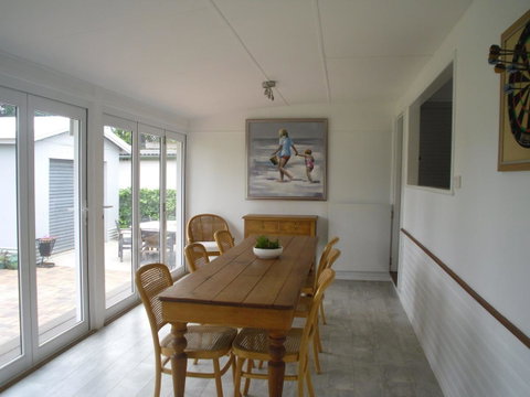 Hampton Cottage- Delightful Cottage Bring Your Dog! - Tweed Heads Accommodation 9
