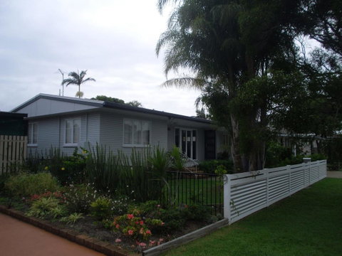 Hampton Cottage- Delightful Cottage Bring Your Dog! - Tweed Heads Accommodation 3