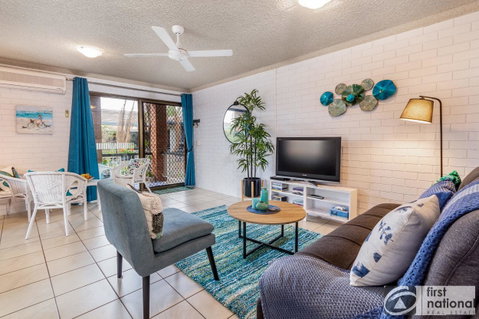 Air Conditioned Unit Stones Throw To The Waterfront. - Tweed Heads Accommodation 10