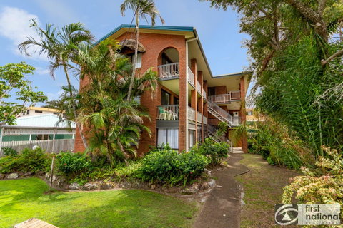 Air Conditioned Unit Stones Throw To The Waterfront. - Tweed Heads Accommodation 4