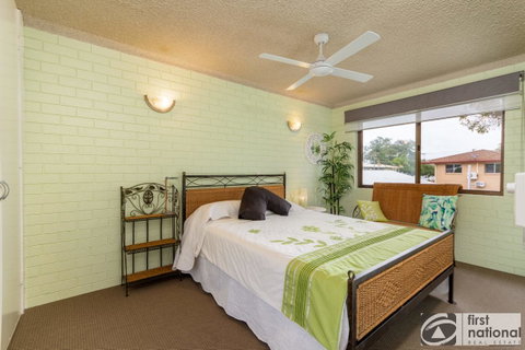 Air Conditioned Unit Stones Throw To The Waterfront. - Tweed Heads Accommodation 16