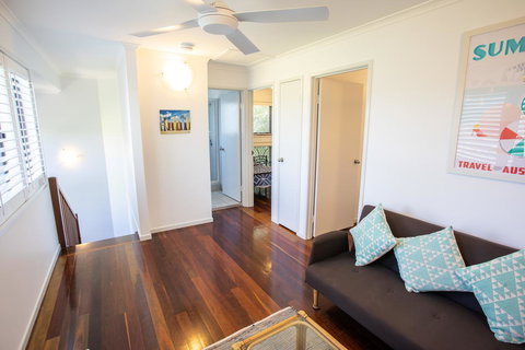 Point Break Beach House - Tweed Heads Accommodation 11