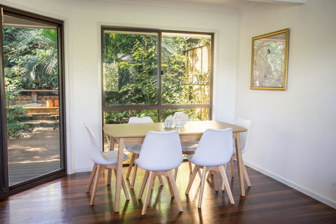 Point Break Beach House - Tweed Heads Accommodation 6