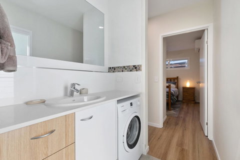 Day Dreaming - Tweed Heads Accommodation 2