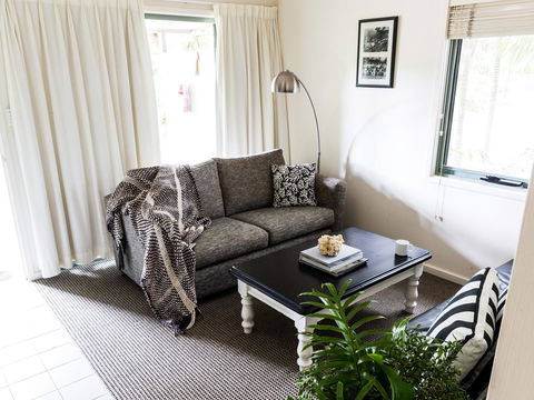 Pinetrees Lodge - Tweed Heads Accommodation 1