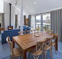 'Matilda' - Spacious  centrally located with great lake views - Tweed Heads Accommodation