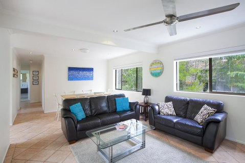 'Pandanus Cove' Apartment 5 - Tweed Heads Accommodation 1