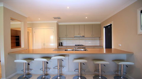 'The Anchorage By The Lake' - Tweed Heads Accommodation 2