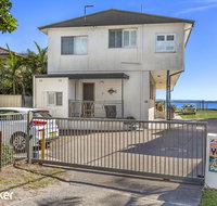 'Yacaaba' Beautiful Waterfront Location - Tweed Heads Accommodation
