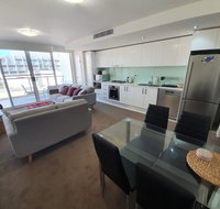 just listed Bolton St 1br 350m walk to Newcastle beach  Wifi end Eand - Tweed Heads Accommodation