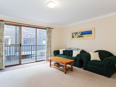 1 'Monterea' 3 Ondine Close - Walking Distance To Beach - Tweed Heads Accommodation 2