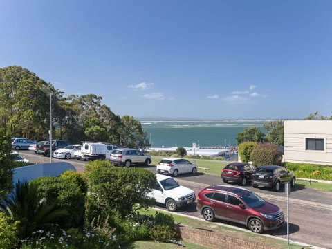 1 'Portofino' 7 Laman Street - Aircon & 1st Level Unit - Tweed Heads Accommodation 0