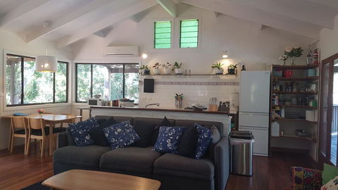 1 Bedroom Home Surrounded By Nature - Tweed Heads Accommodation 2