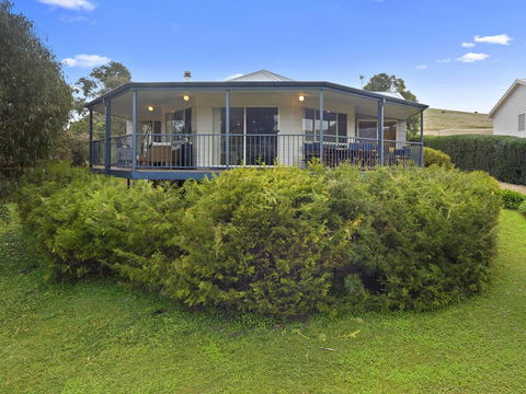 1 Bennett Court - Tweed Heads Accommodation 0