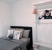 1 Private Double Room In Carramar 1-minute to Station - SHAREHOUSE - Tweed Heads Accommodation