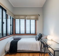 1 Private Single Room in Carramar 1-Minute Walk To Station - SHAREHOUSE - Tweed Heads Accommodation
