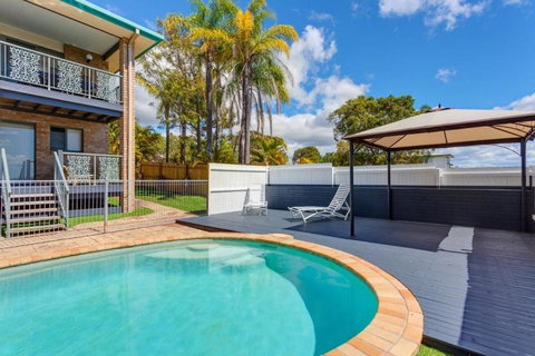 1-33 Tingira Close - Rainbow Beach, Gorgeous Ocean Views, Swimming Pool, Air Conditioning - Tweed Heads Accommodation 2