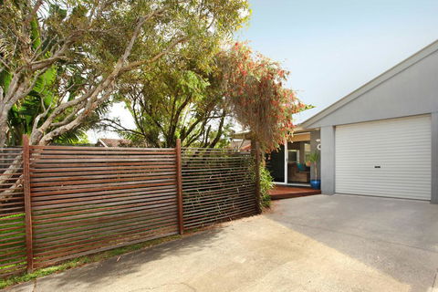 1/882 David Low Way Marcoola - 500 Bond, Linen Included, Pet Friendly - Tweed Heads Accommodation 0