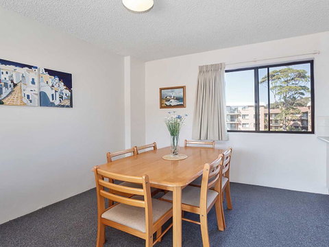 10 'Intrepid' 3 Intrepid Close - Water Views Over Shoal Bay Beach - Tweed Heads Accommodation 1