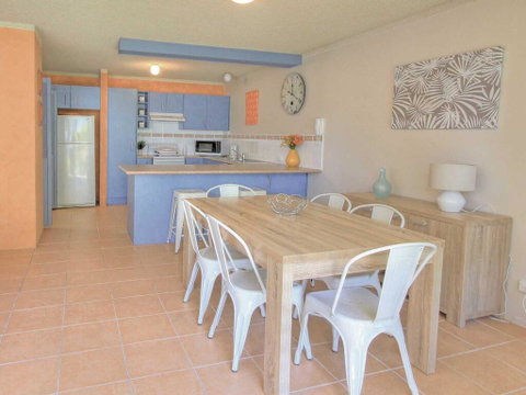 10 'Magnus Gardens' 7 Magnus Street - Air Conditioned & Walk To Town Centre - Tweed Heads Accommodation 1