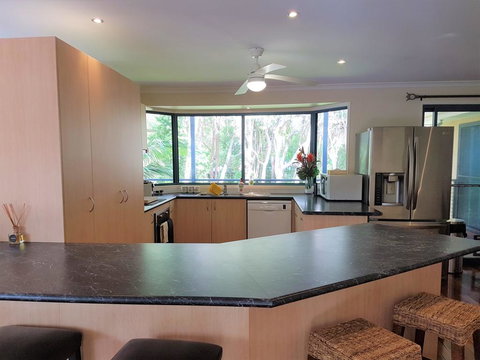 10 Naiad Court -Beach Retreat In The Bush - Tweed Heads Accommodation 2