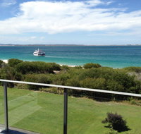 11 'Luskin Lodge' 29 Weatherly Close - stunning water views - Tweed Heads Accommodation