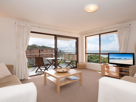 11 'Promenade' 8 Intrepid Close - Air Conditioned Unit With Beautiful Water Views - Tweed Heads Accommodation 3